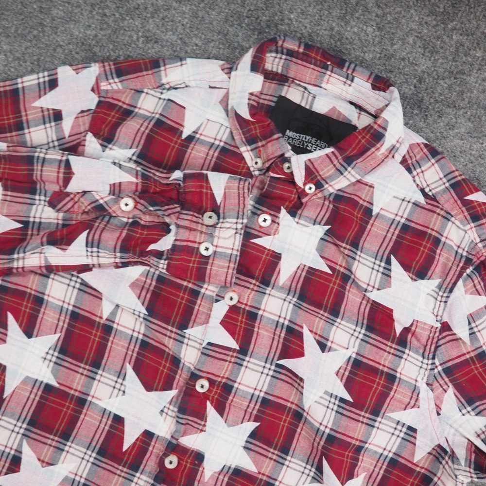 Mostly Heard Rarely Seen Shirt Mens M Red Plaid Star Print Button Up MHRS